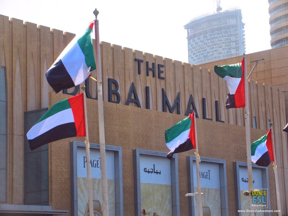 Day 1 in Dubai: Inside the World's Biggest Mall--Dubai Mall | Don's ESL Adventure!