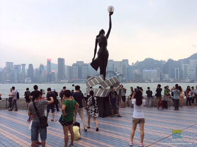 Bruce Lee Statue on the Avenue of Stars in Hong Kong | Don's ESL Adventure!