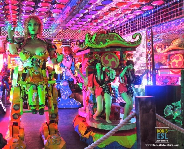 Robot Restaurant, Tokyo, Japan | Don's ESL Adventure!